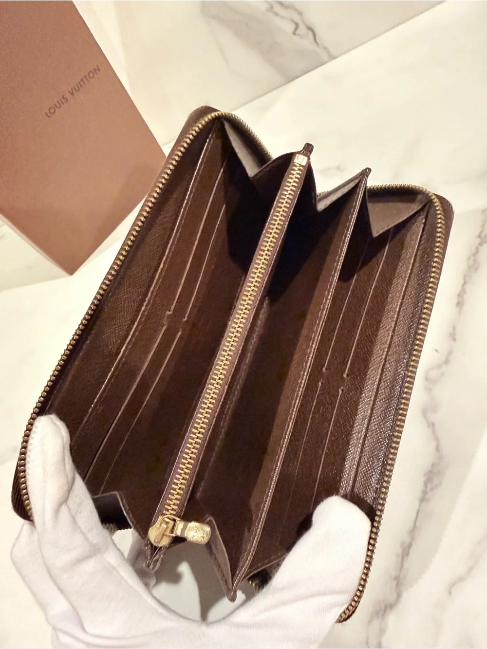 Louis Vuitton Zippy Wallet